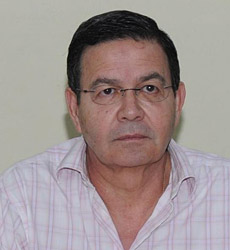 Video: Rafael Callejas se queda mudo ante pregunta que le hace periodista.