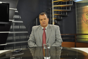 Renato Alvarez periodista valiente denuncia al Partido Nacional