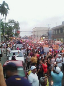 Te Vas Por Que TE Vas: Grita Ceiba