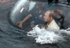 Vladimir Putin se sumerge en el Mar Negro