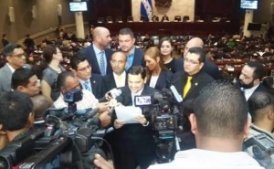 PAC pide segunda vuelta y voto electrónico