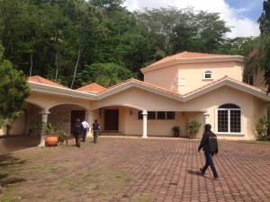 Gobierno de Honduras Asegura bienes a la Familia Rosenthal