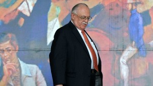 Gobierno no acepta propuesta de la liquidación voluntaria de banco Continental