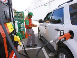 Pírrica rebajas a los combustibles para el lunes