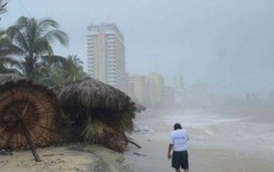 Así están viviendo los mexicanos la espera del Huracán Patricia