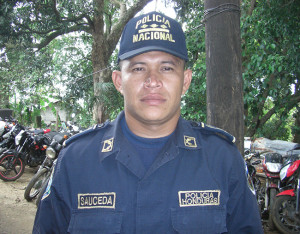 Trasciende separación del Jefe Policial de Tela por no impedir protestas de Indignados
