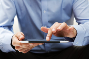 Encuesta: ¿Está usted de acuerdo que se reconozca la existencia de Dios en la Constitución?