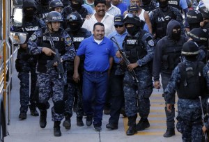 De policías se vestían alcalde nacionalista y su banda en Sulaco