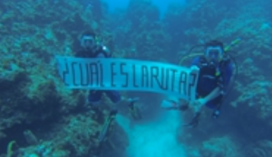 La historia de la famosa fotografía tomada en las profundidades de Roatán