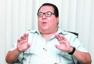 Callejas no puede ser extraditado, según abogado constitucionalista