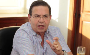1.6 millones de dólares recibió Rafael L. Callejas