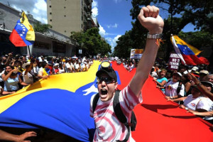 Triunfa la oposición en elecciones legislativas de Venezuela