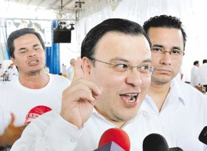 Darío Banegas será candidato presidencial del PL