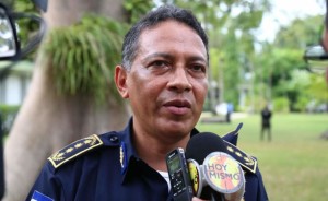 Comisionado de la Policía, Leandro Osorio, renuncia por amenazas de muerte
