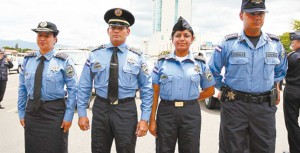 Así vestirá la Policía Nacional a partir de hoy