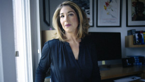 Naomi Klein reacciona en su Twitter tras vil asesinato de Berta Cáceres