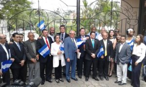 “Frente Patriótico” le pide a Hernández respetar la Constitución