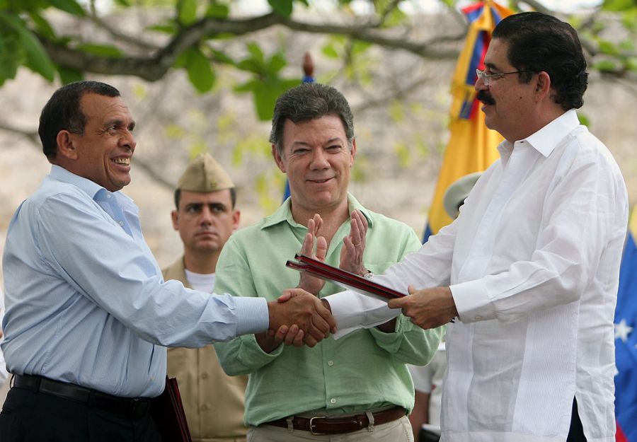 Juan Manuel Santos firmó el Acuerdo de Cartagena con Lobo Sosa y Chávez Frías en el 2011. 