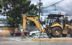 Continúa la demolición del Trans 450 en Tegucigalpa