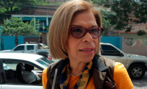 Denuncian justicia politizada en caso de ex ministra de Finanzas