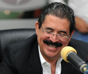Mel Zelaya dispuesto a dar paso para lograr la unidad