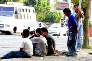 Casa Alianza: alrededor de 15,000 niñas y niños viven en las calles en Honduras