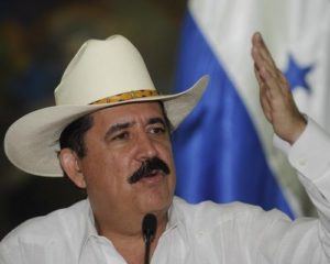 Zelaya propone conformar el Frente Amplio Contra la Ilegalidad y derrotar a JOH”