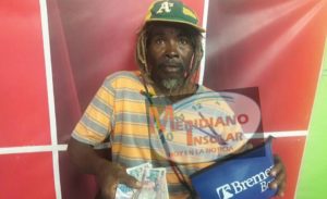 Hondureño encontró 8 mil lempiras y los regreso a su dueño