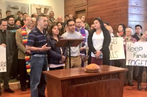 EE.UU: Inmigrante que se refugiaba en iglesia es detenido por ICE