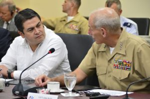Kelly, aliado del régimen de Hernández, dejará la administración de Trump