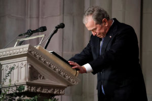 El momento más emotivo del funeral de George W. H. Bush