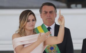 Nueva primera dama de Brasil da su primer discurso en lenguaje de señas