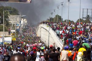 Manifestantes haitianos juran continuar con protestas