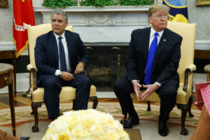 Trump critica rechazo de ayuda humanitaria de Nicolás Maduro