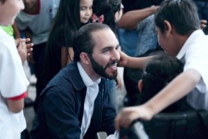 Bukele busca ayuda de OEA y ONU en la lucha contra la corrupción