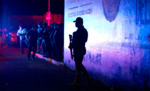 Se fugan más de mil migrantes de albergue en Tapachula