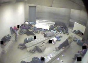Denuncian práctica inhumana de los EEUU: “Hieleras para inmigrantes”
