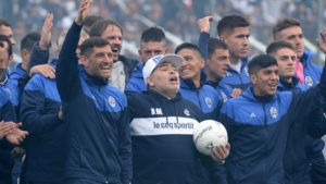 Comienza la era Maradona como técnico en Gimnasia La Plata