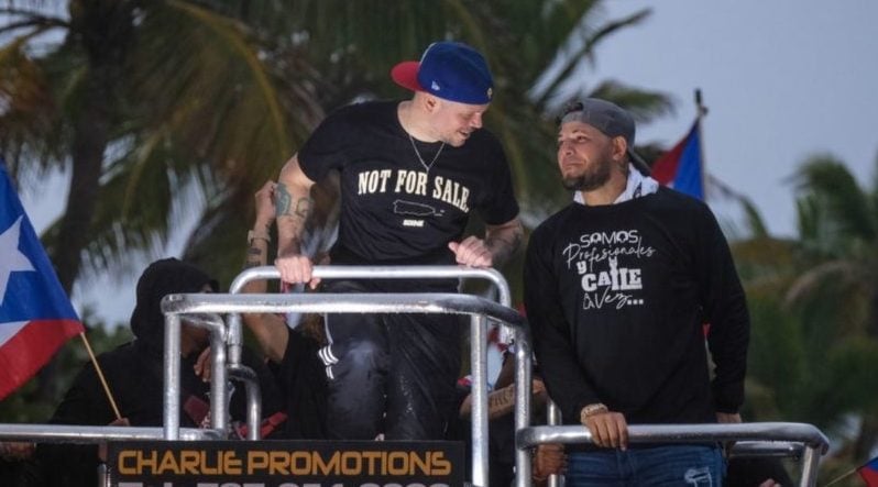 La protesta fue convocada por el intérprete de música urbana René Perez (Residente) y el jugador de béisbol de los Cardinals de San Luis, Yadier Molina.