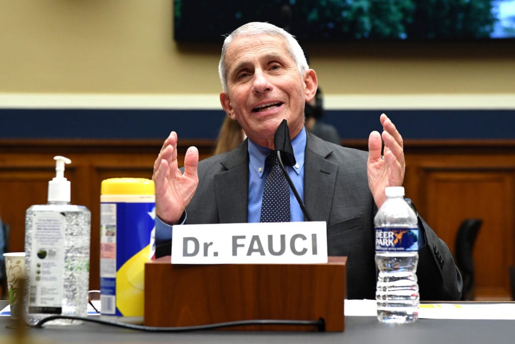 Anthony Fauci, manejo de la pandemia