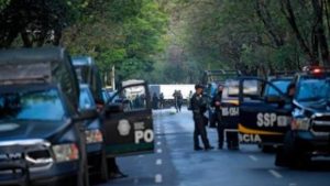 Atentado contra secretario de seguridad de México deja tres muertos
