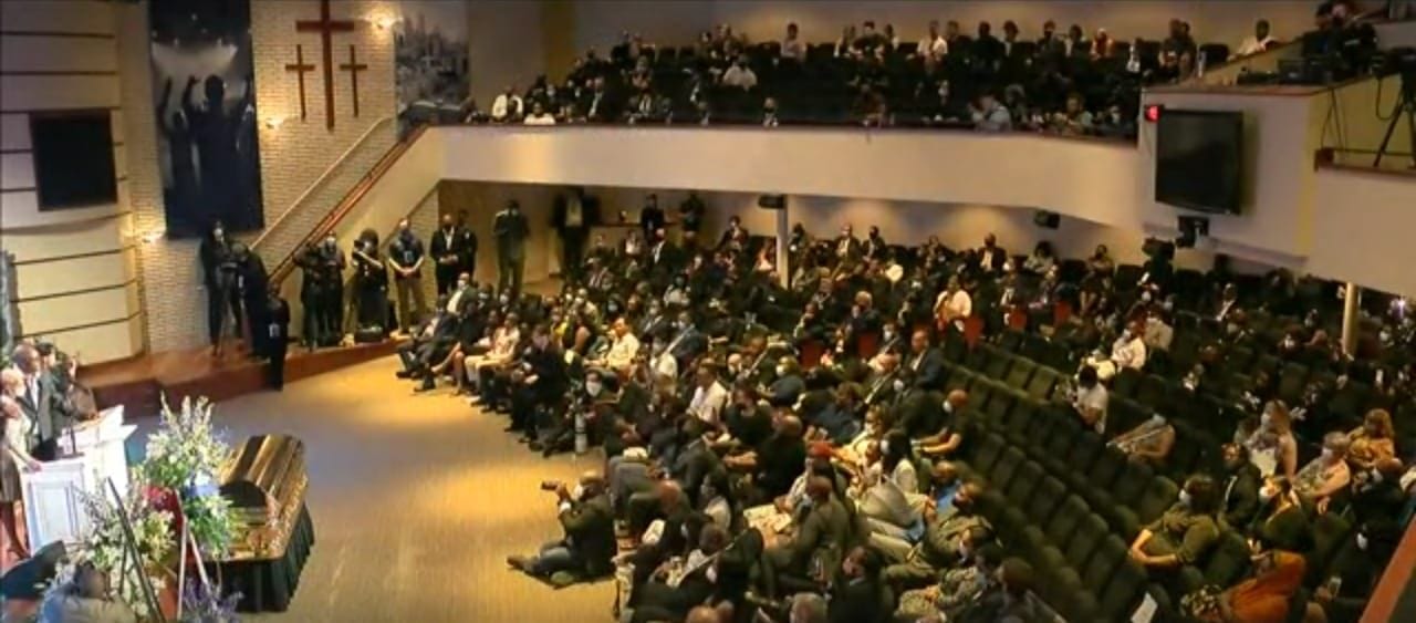 Familiares y amigos rinden homenaje a George Floyd