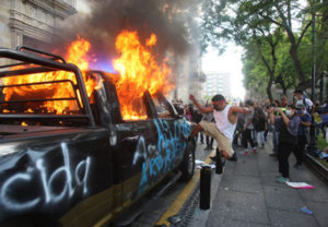 México: Estallan protestas en Jalisco por la violencia policial
