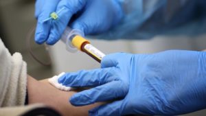 Riesgo de contraer Covid-19 es relacionado con genes y sangre