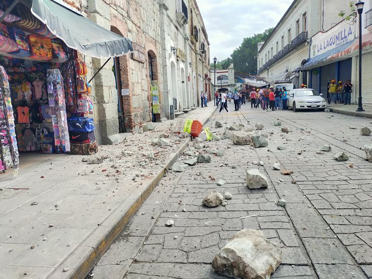 Sismo en México deja seis muertos.
