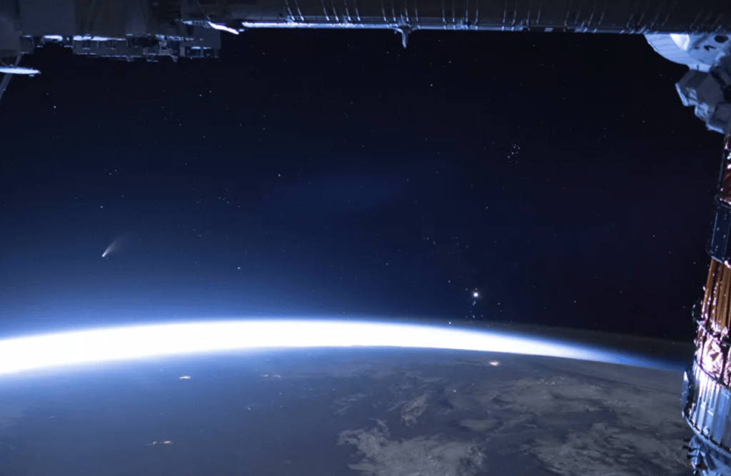 Cometa visto por un faraón hace cuatro mil años pasará nuevamente cerca de la Tierra