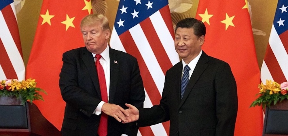 Asesor de Trump culpa a China por usar el Covid-19 como un arma para golpear a EEUU