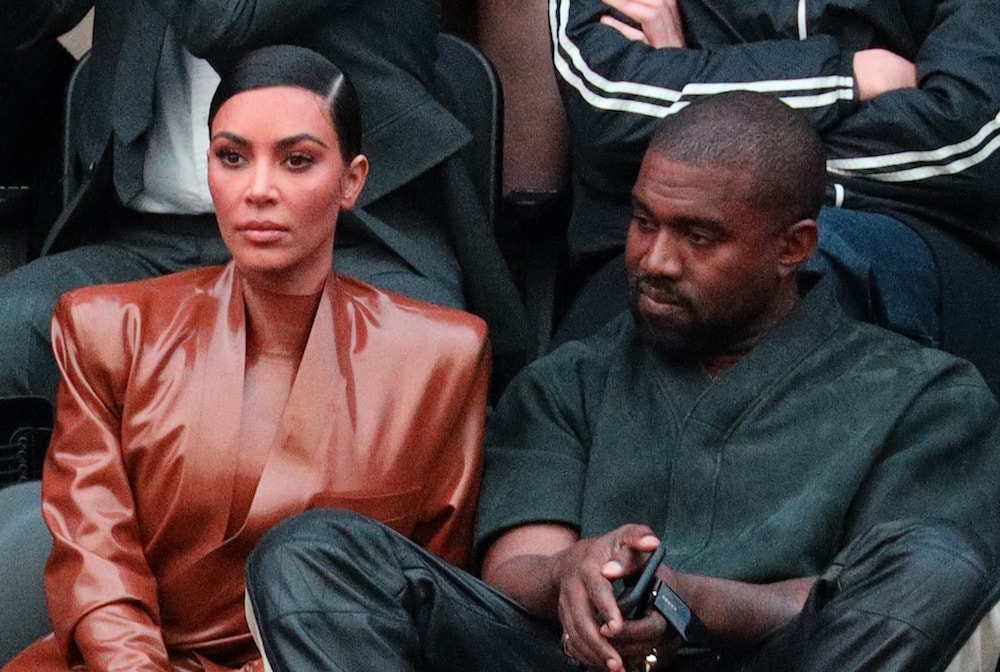 Kim Kardashian “furiosa” con Kanye West por mensaje antiaborto