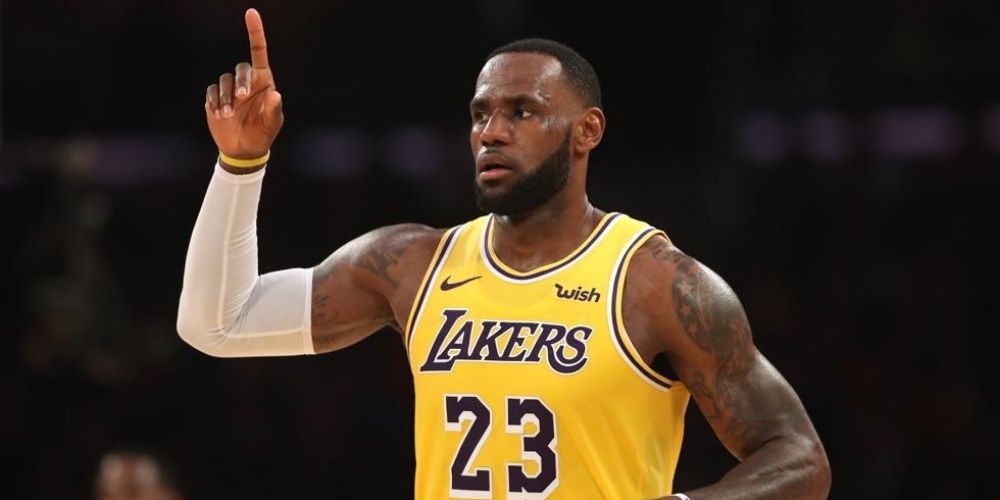 Lebron James: "Por cada paso que alguien da, los negros debemos dar cinco"