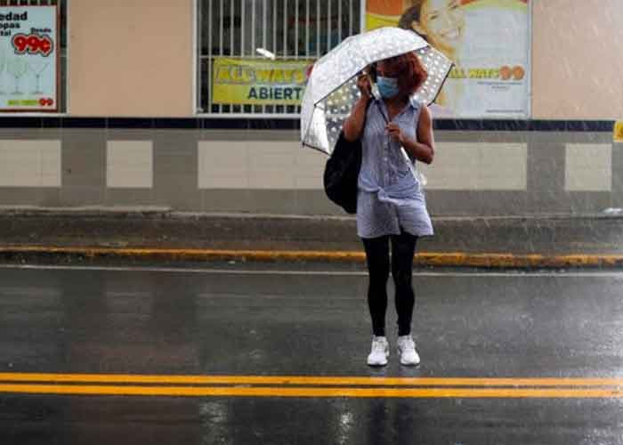 República Dominicana en alerta por paso de tormenta Isaías.